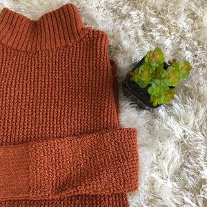 American Eagle Sweater